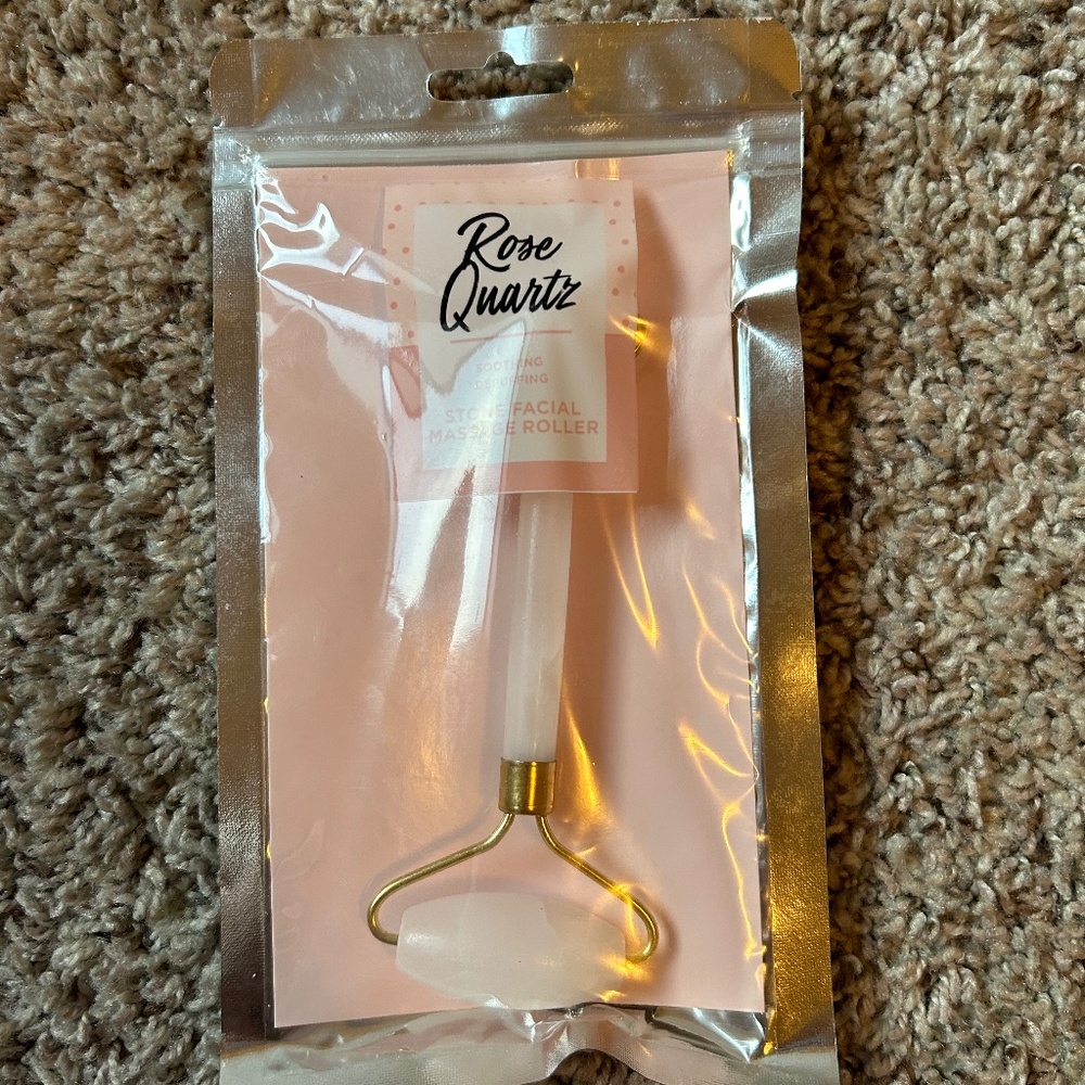 Rose Quartz Stone Facial Roller